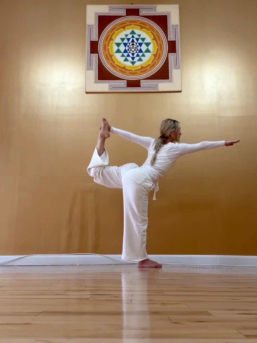 Cassie Kalyānī in practice